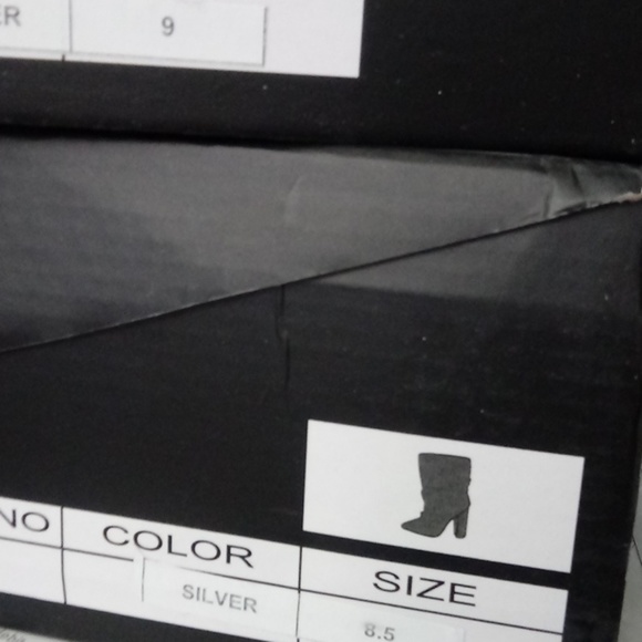 ♥️FASHION NOVA SPARKLE RHINESTONE MID CALF BOOTS - Picture 7 of 9